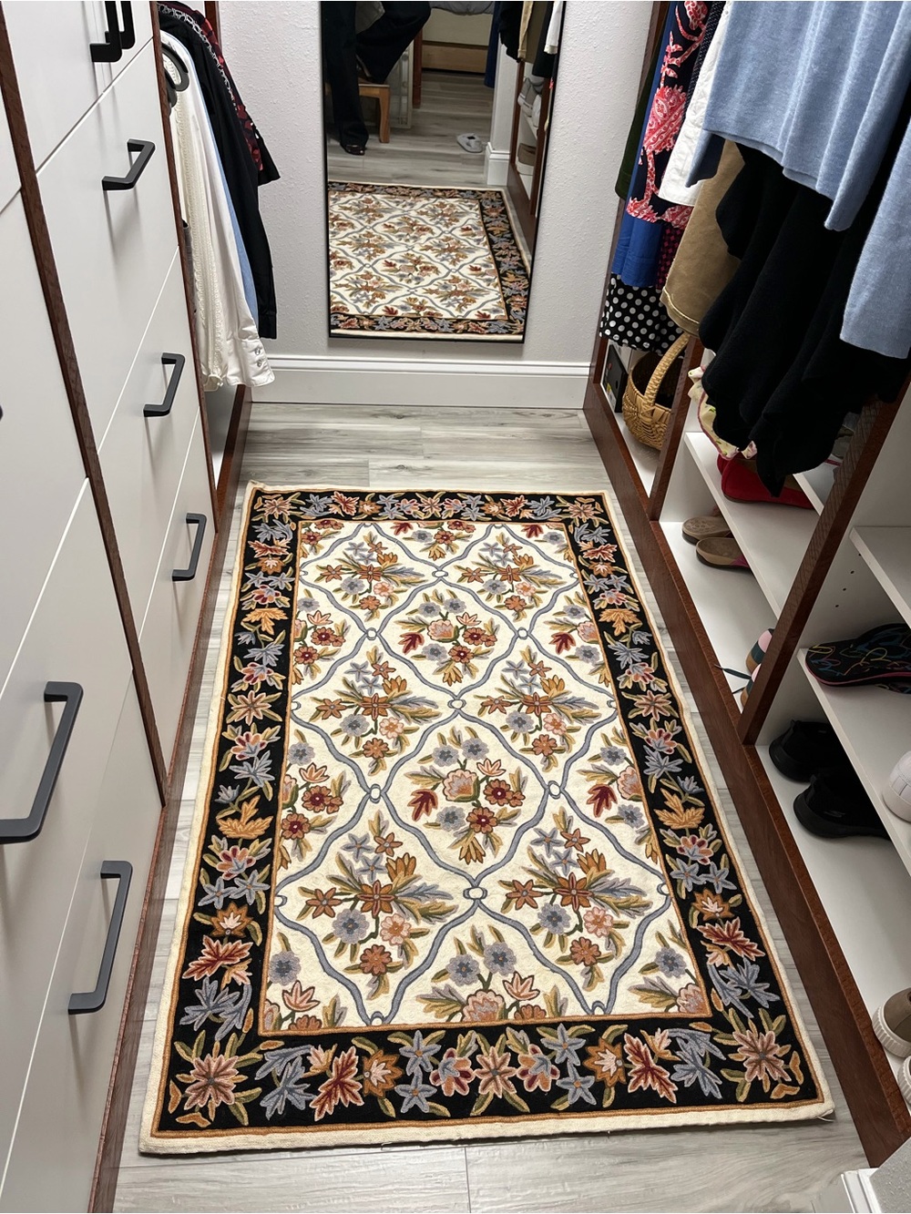 Hand stitched Cream and Black Floral Crewel  Accent Rug